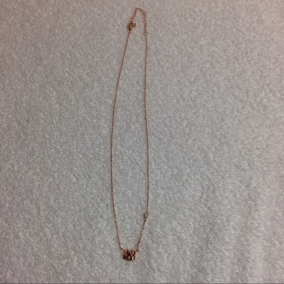 👑 NWT 14K Rose Gold-Plated Crown Necklace - Picture 4 of 8